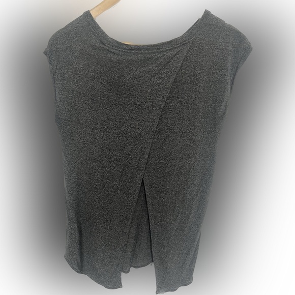 Wilfred Tank with open back - Picture 4 of 4